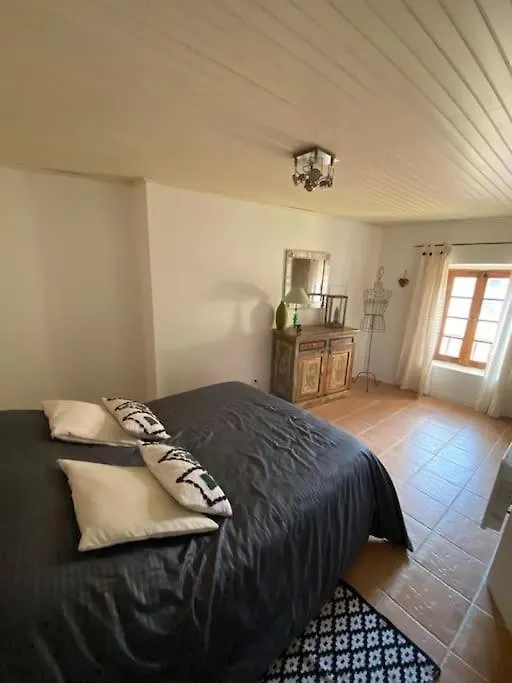 Coquette Maison De Village Pour 4 Pers Quinson France