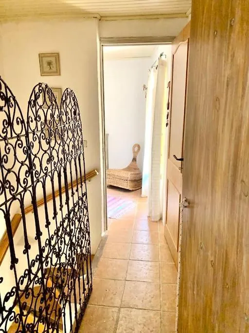 Coquette Maison De Village Pour 4 Pers Quinson 0*,  France